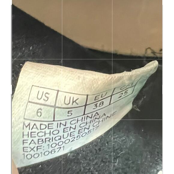 Toms Ankle Black Suede Low Heel Short Western Comfort Booties Size 6 - Picture 7 of 8